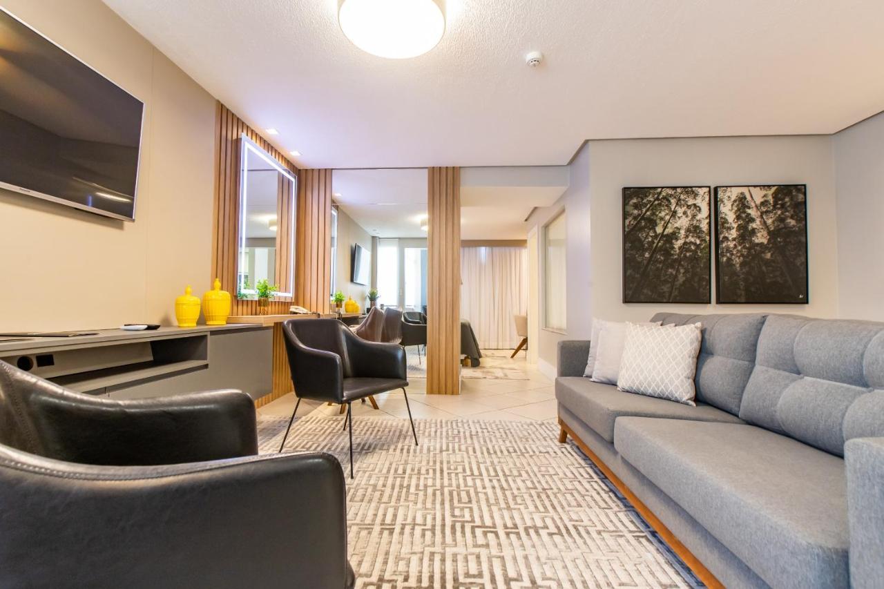 Delupo Hotel - Livin Studios Крикиума Екстериор снимка