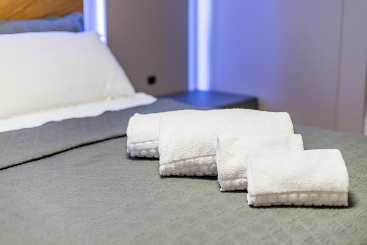 Delupo Hotel - Livin Studios Крикиума Екстериор снимка